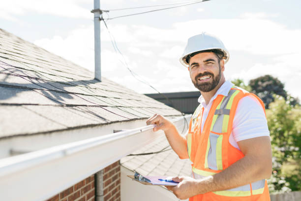 Best Roof Gutter Cleaning  in Lincoln Village, CA